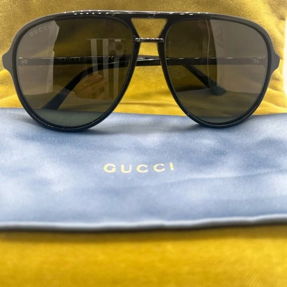 Gucci Dark Aviator Sunglasses - Picture 1 of 6